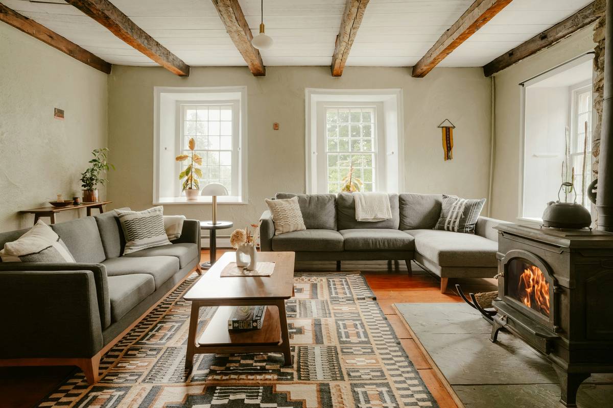 How to Choose & Style Authentic Farmhouse Country Style Living Room Furniture (Without Looking Like a Catalog)