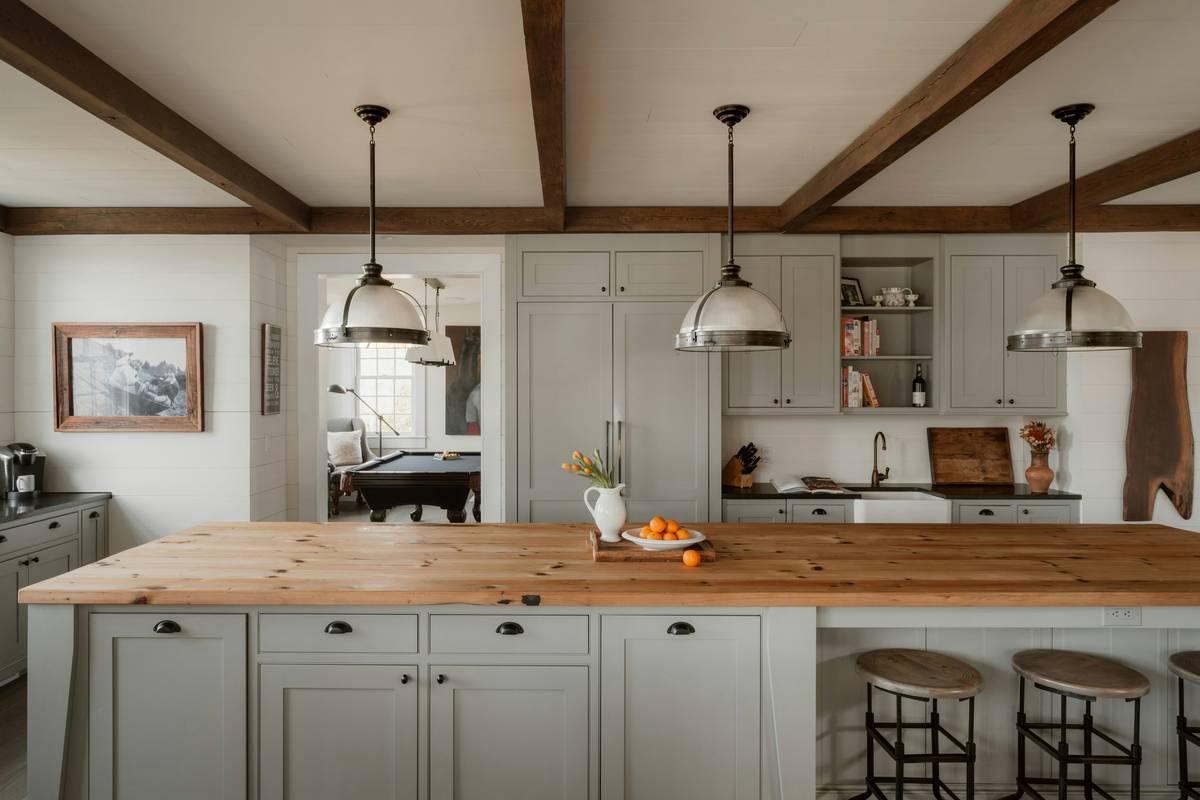 Luxury Farmhouse Furniture Styles: Elevate Rustic Charm Without Sacrificing Sophistication